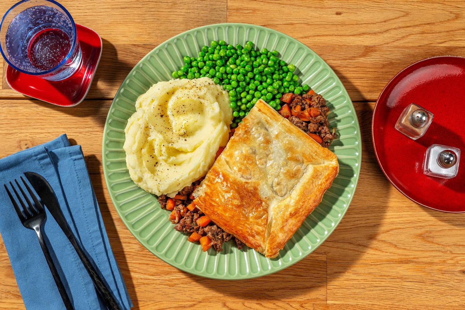 Brilliant Beef and Caramelised Onion Puff Pie