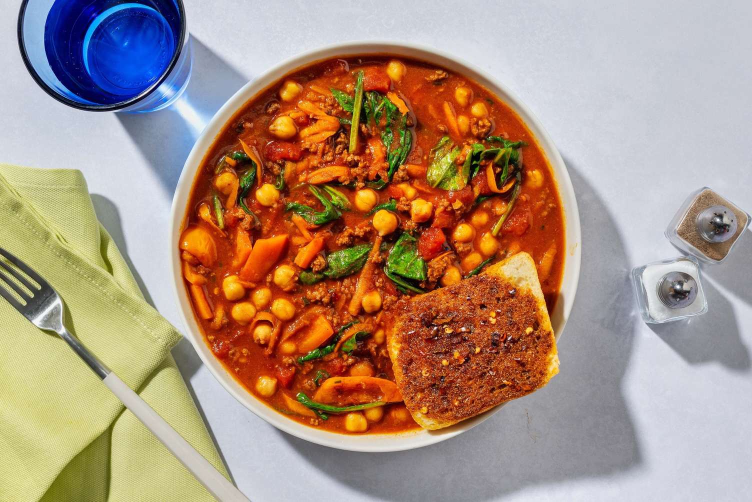 Ragoût au double chorizo  et aux pois chiches à l'espagnole