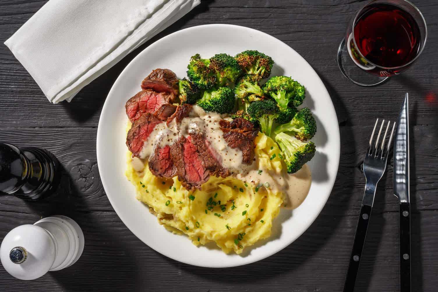 Steaks and Country-Style Cream Gravy