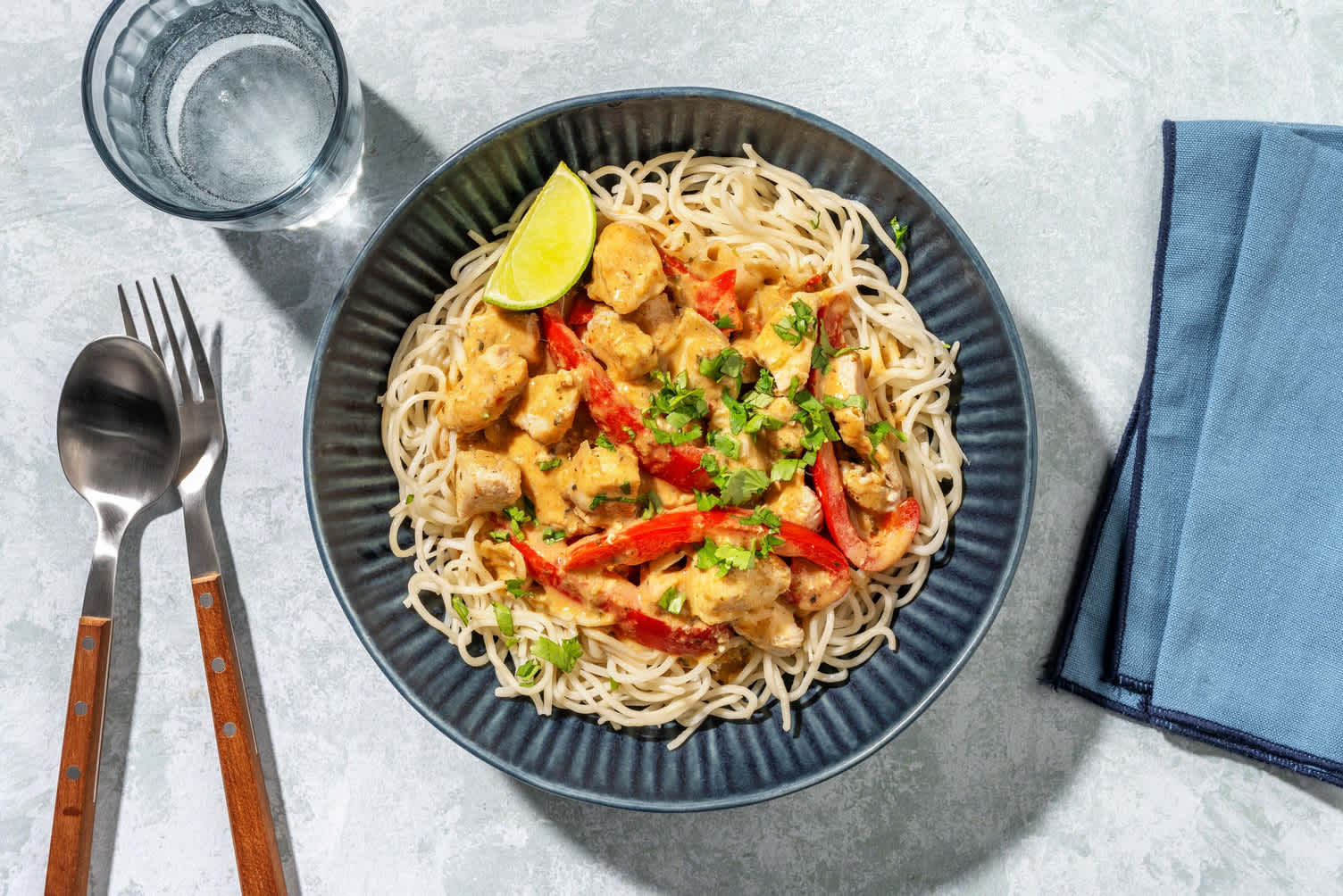 Cari jaune au tofu à la thaïlandaise
