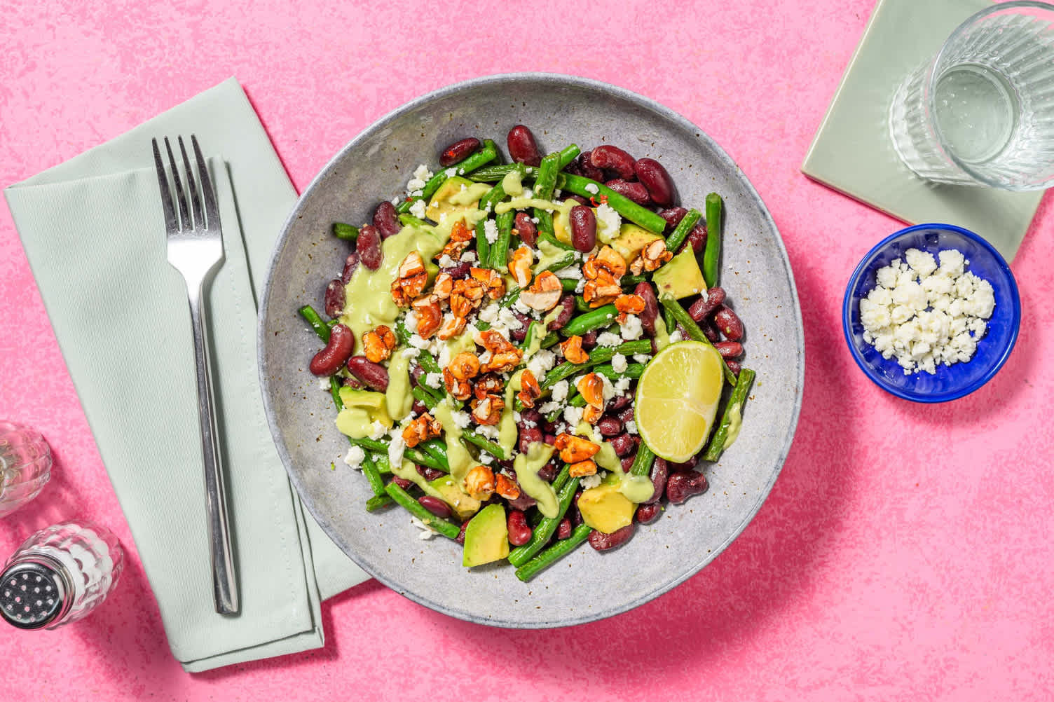Insalata di fagioli e formaggio greco