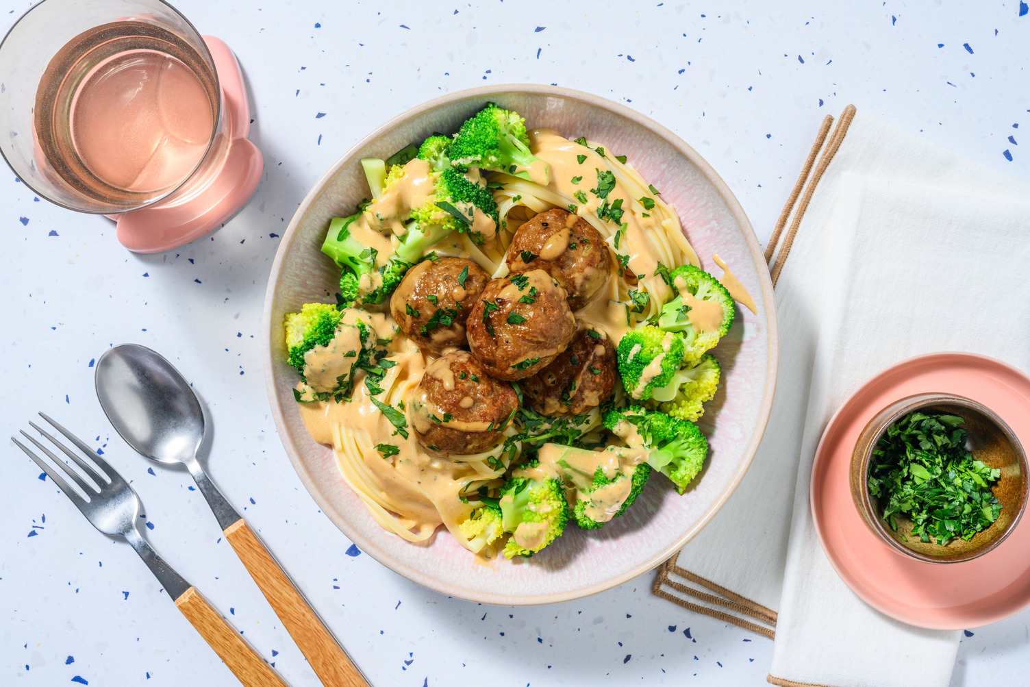 Köttbullar : boulettes de bœuf à la suédoise