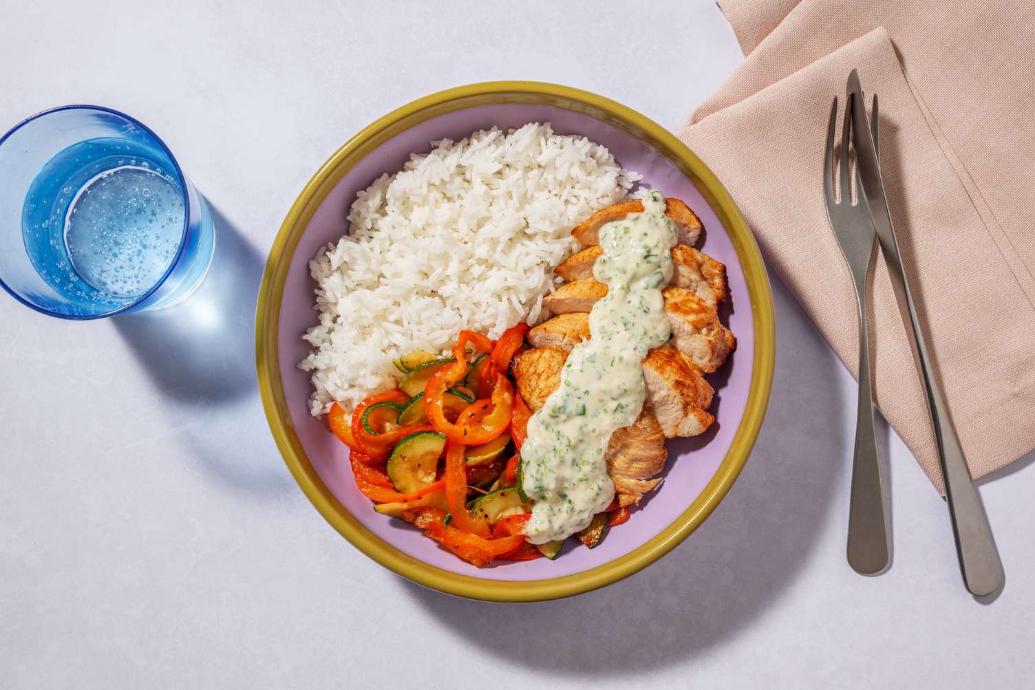 Escalope de dinde, riz & sauce aux fines herbes