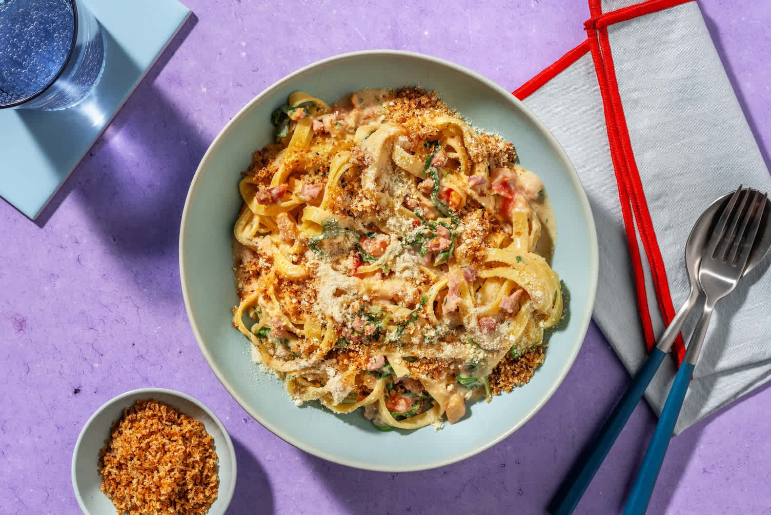 Kremet bacontagliatelle
