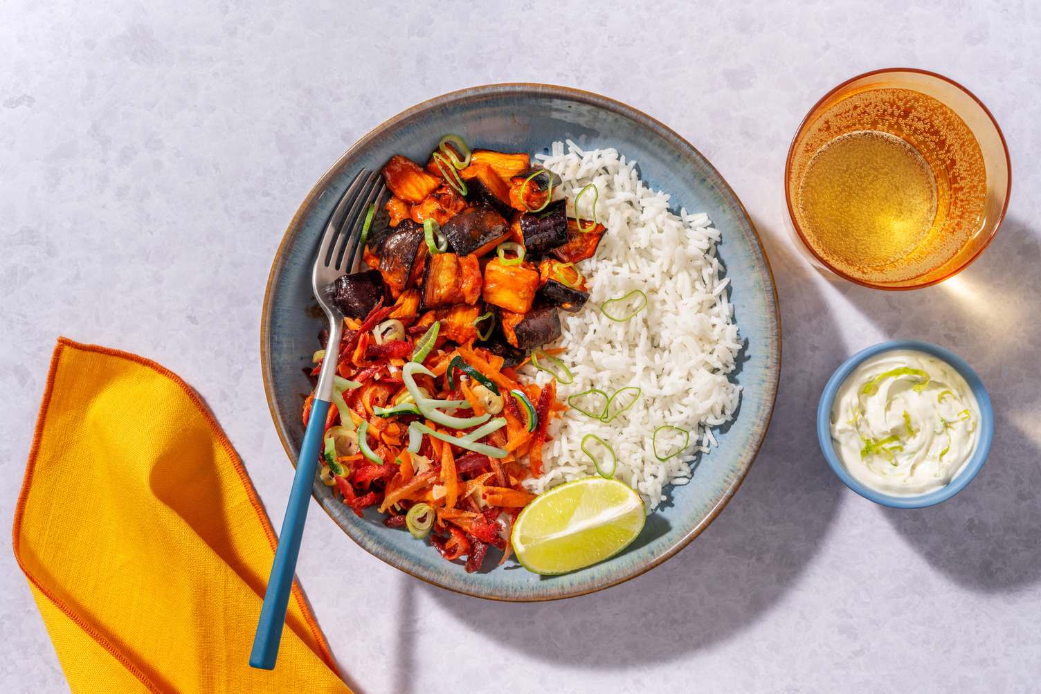 Scharfe Gochujang-Auberginen-Bowl