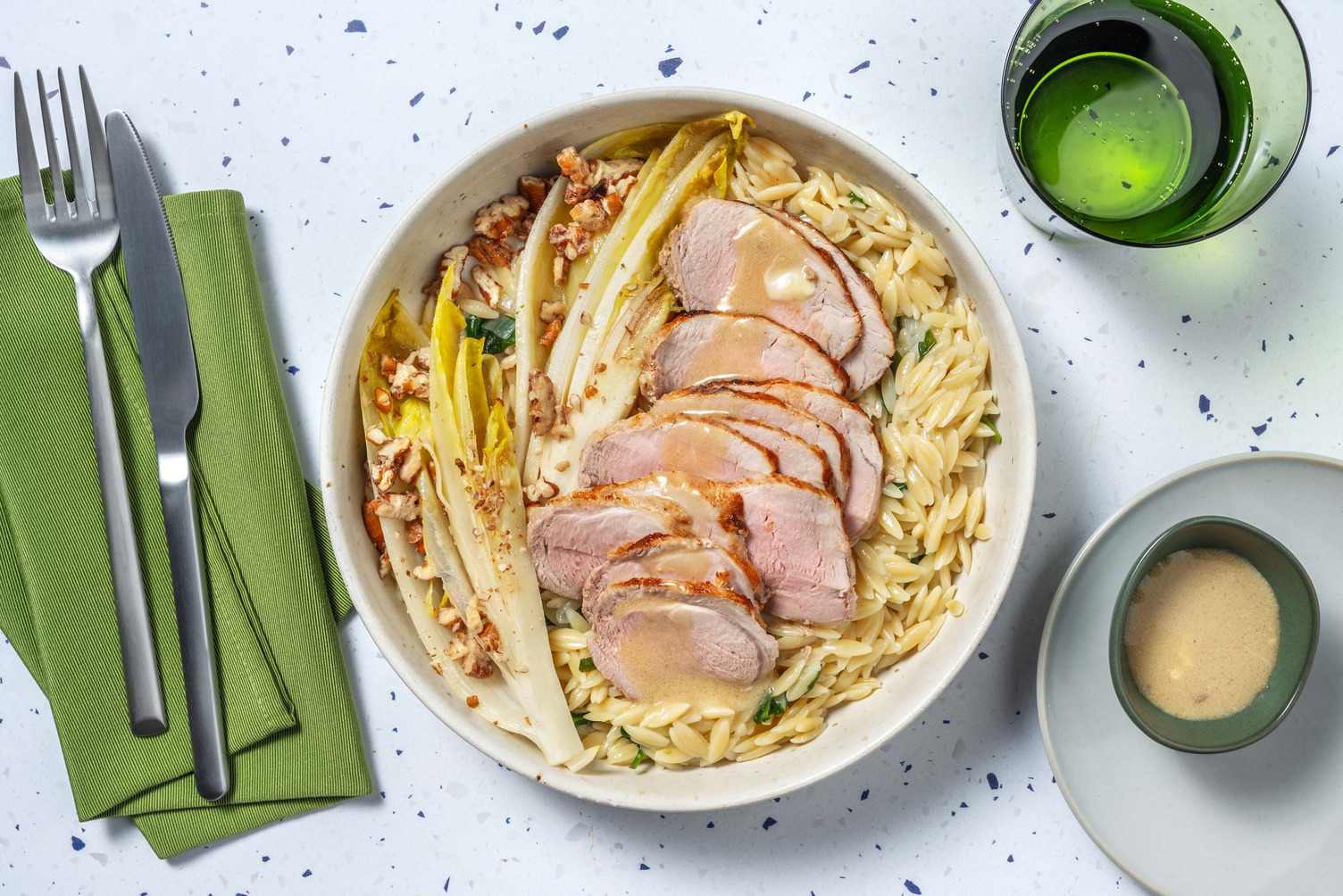 Filet mignon de porc en sauce au beurre et noix de pécan