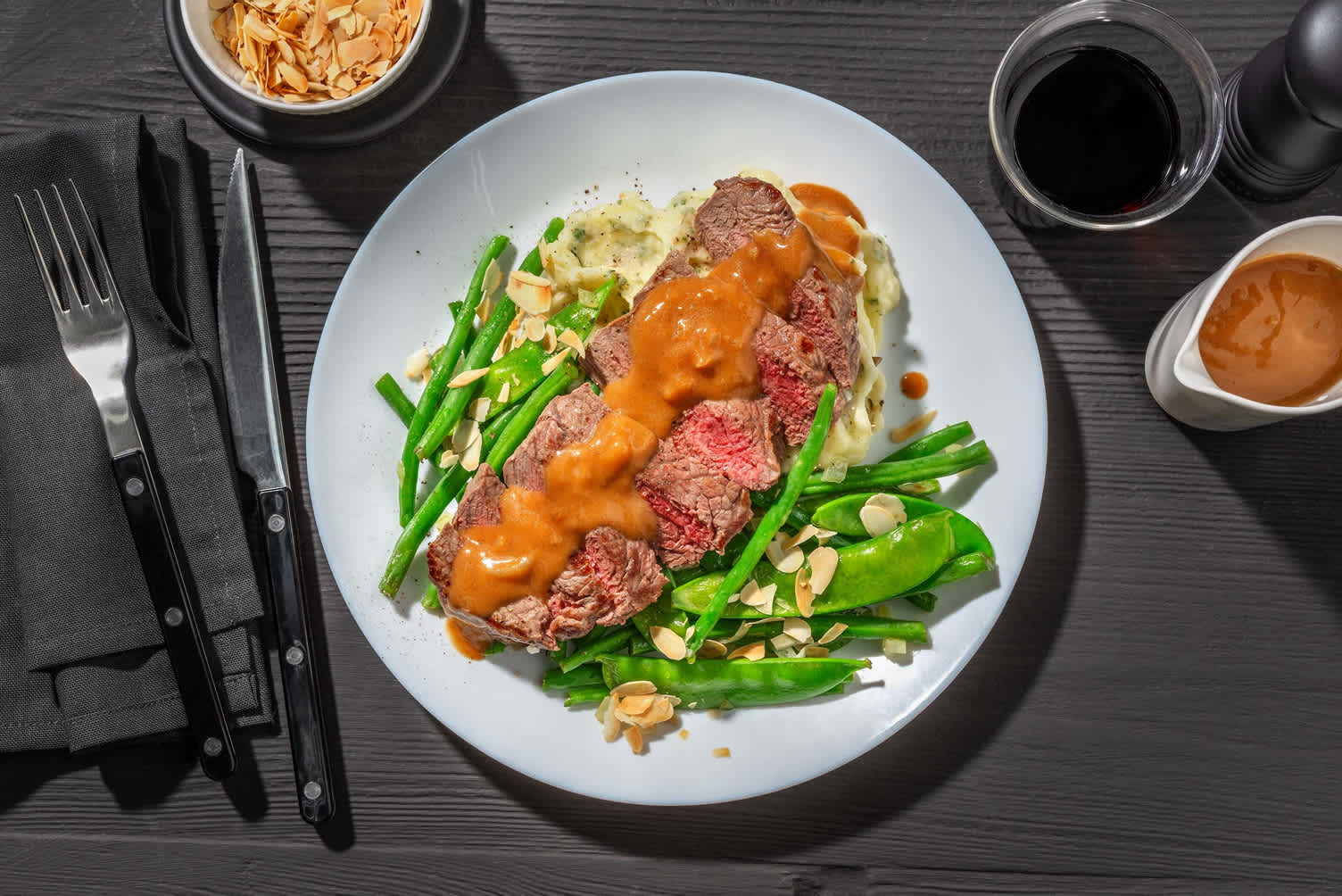 Steak met kalfsjus en truffelolie
