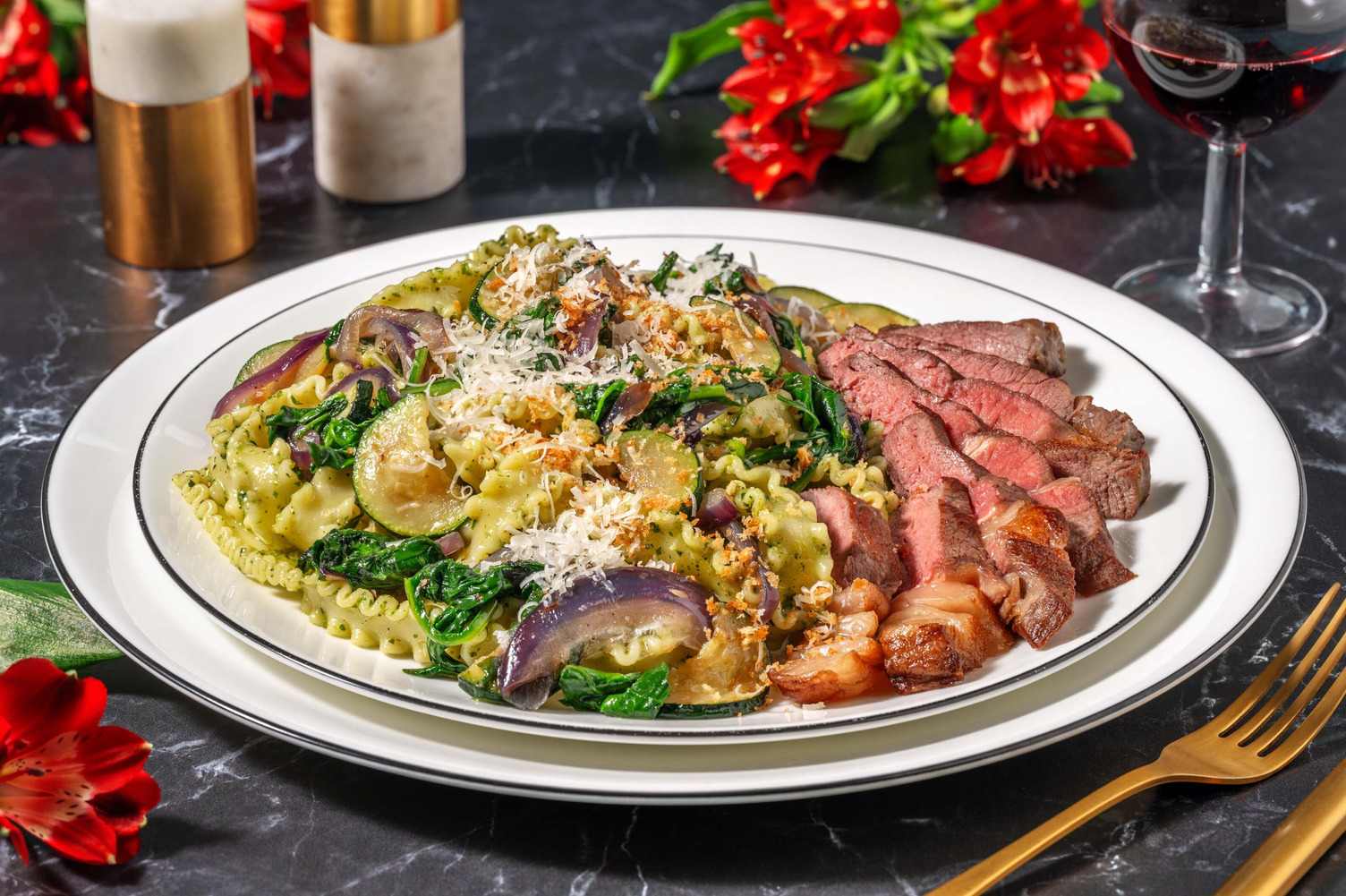 Steak met mafaldine in pestosaus