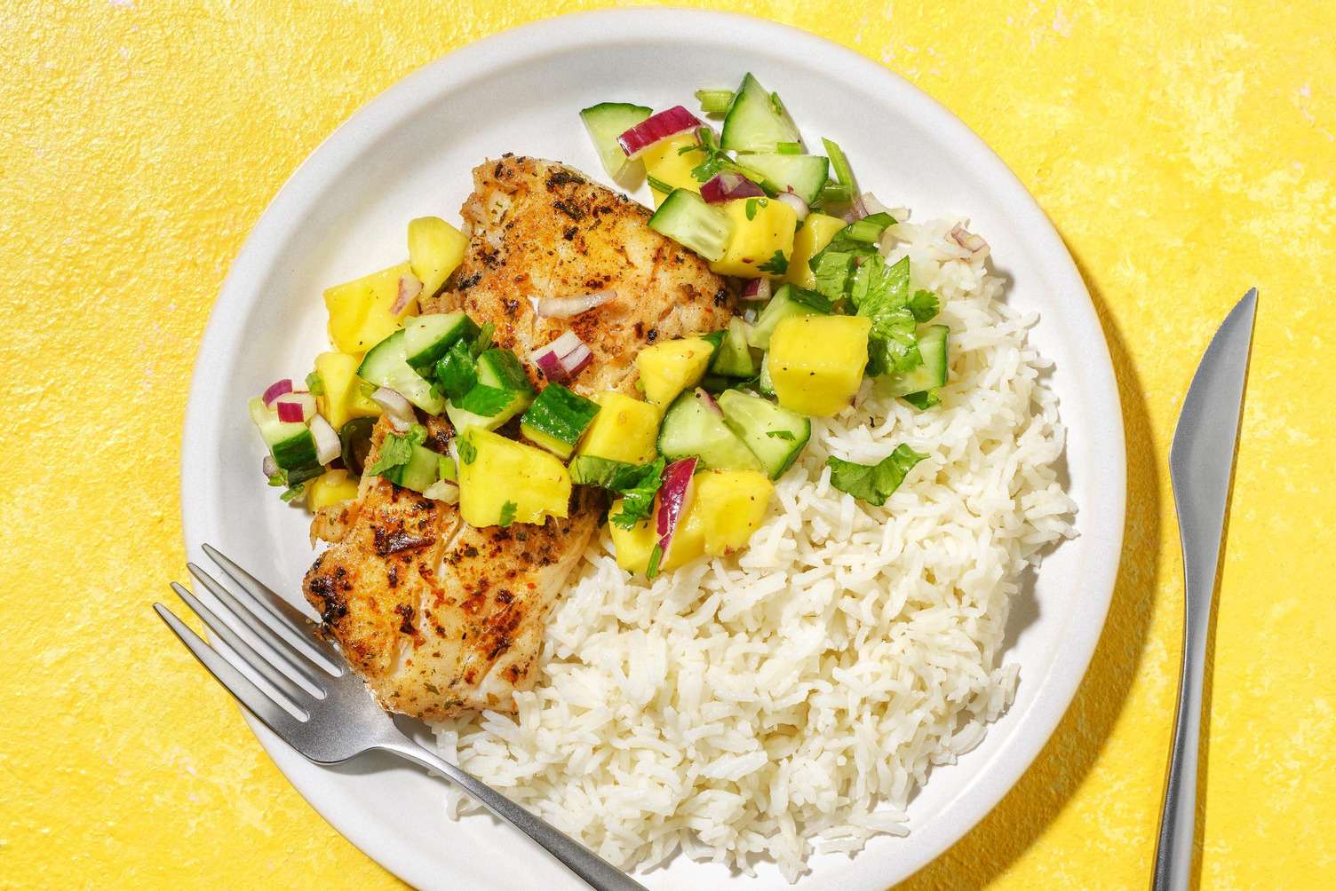 Lynstegt BBQ-sej og mangosalsa