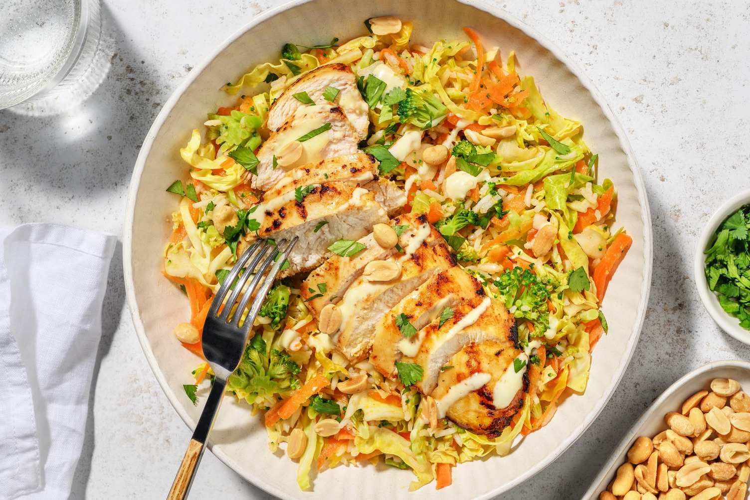 Bowl de poulet au soja à l'ail et riz