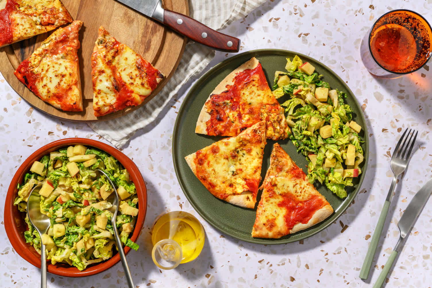 Pizza 3 fromages : mozza, bleu & gouda