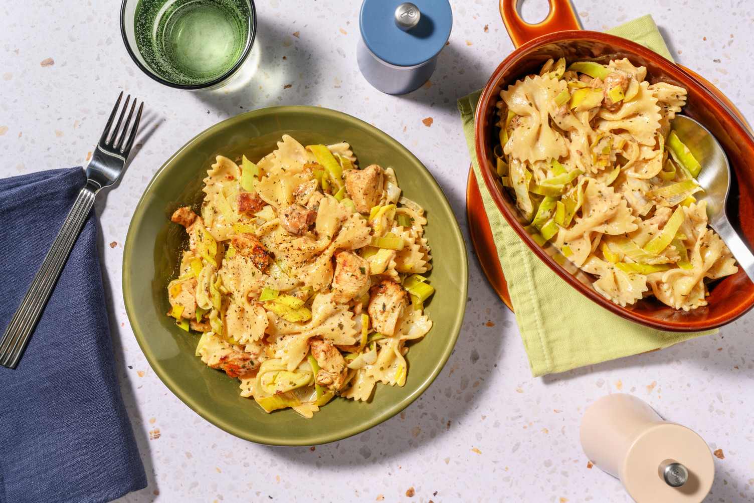 Farfalle poulet & fromage frais aux herbes