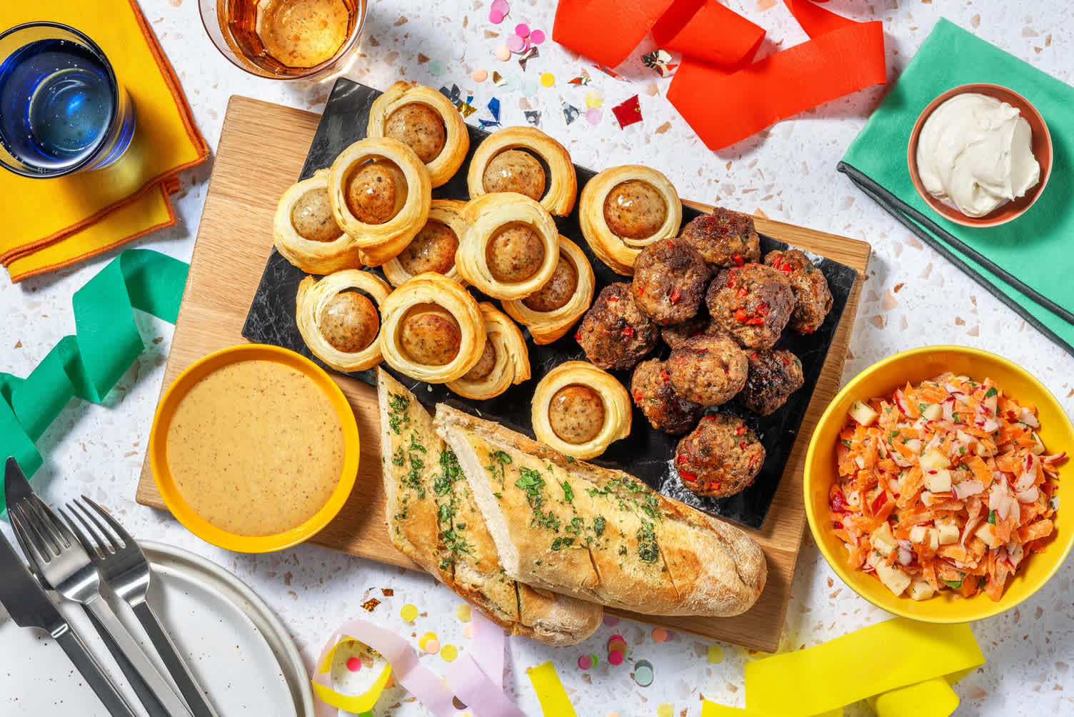 Kamelle-Platte mit Frikadellen aus Bio Rinderhackfleisch