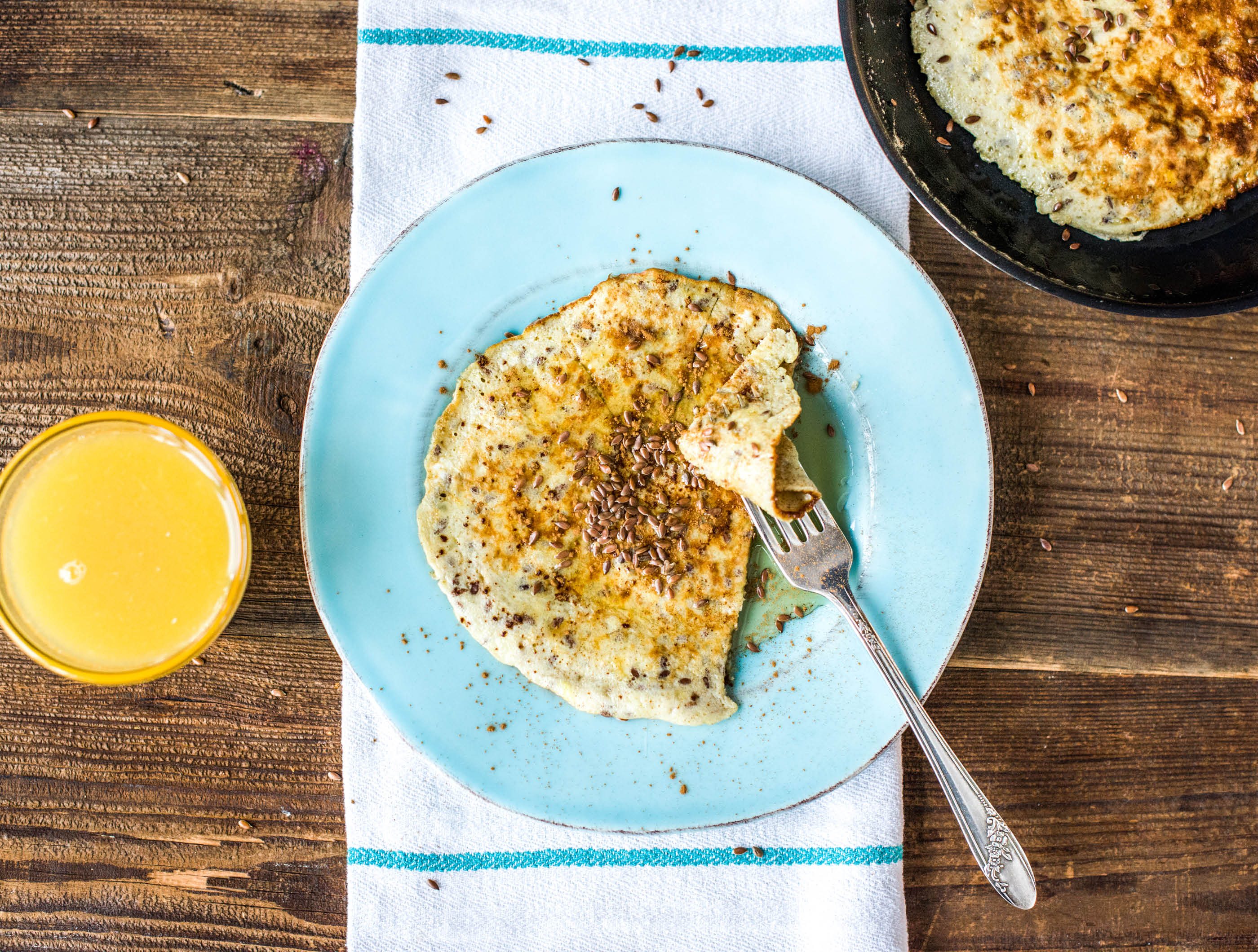 Bananenpannenkoekjes met kaneel en honing