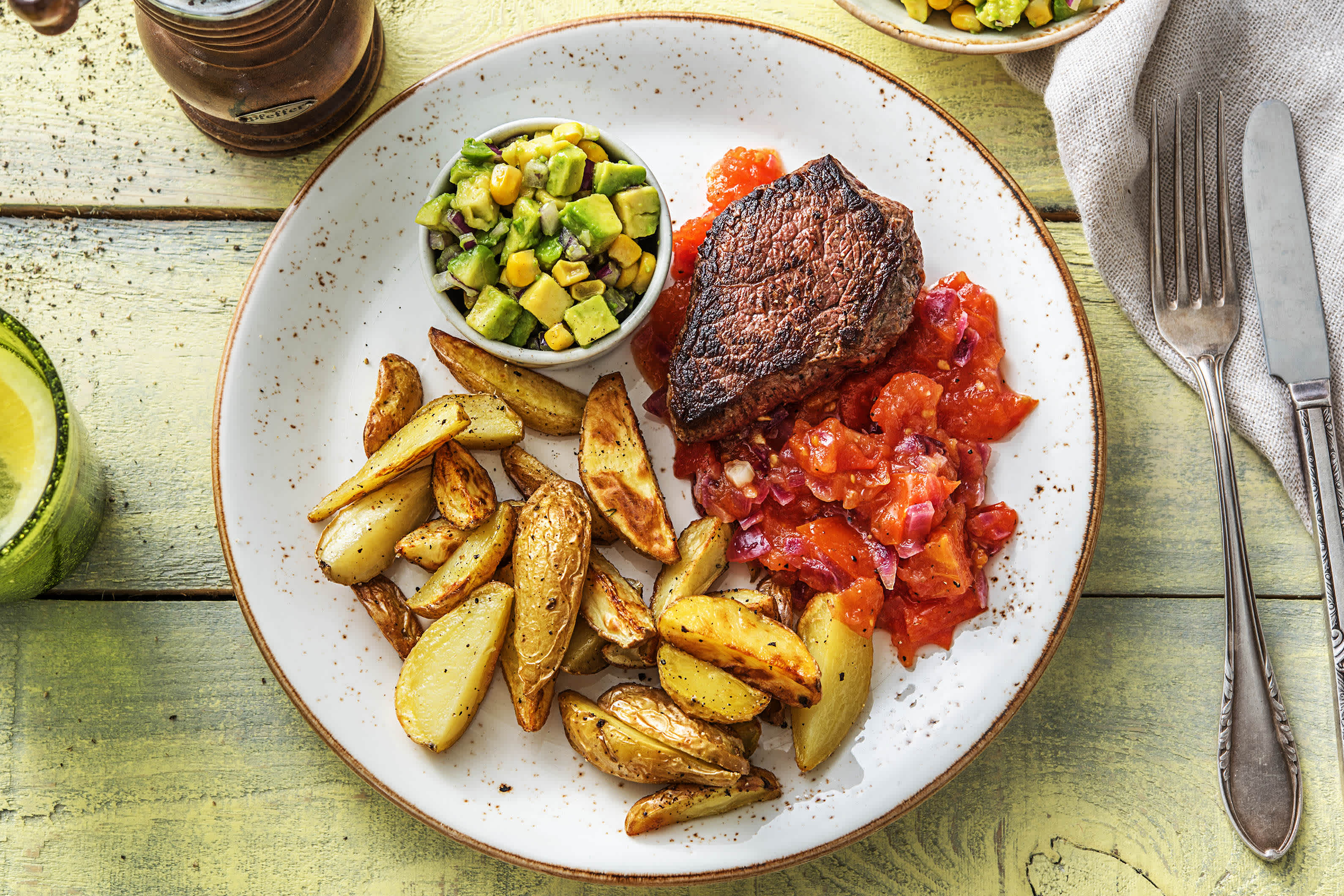 BBQ-Pfeffer-Steak in Tabasco-Tomaten-Soße