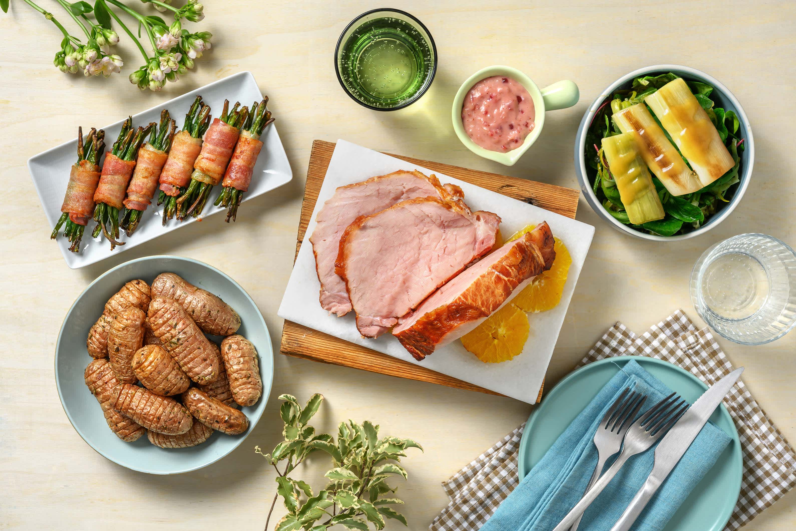 Beenham met hasselback aardappelen