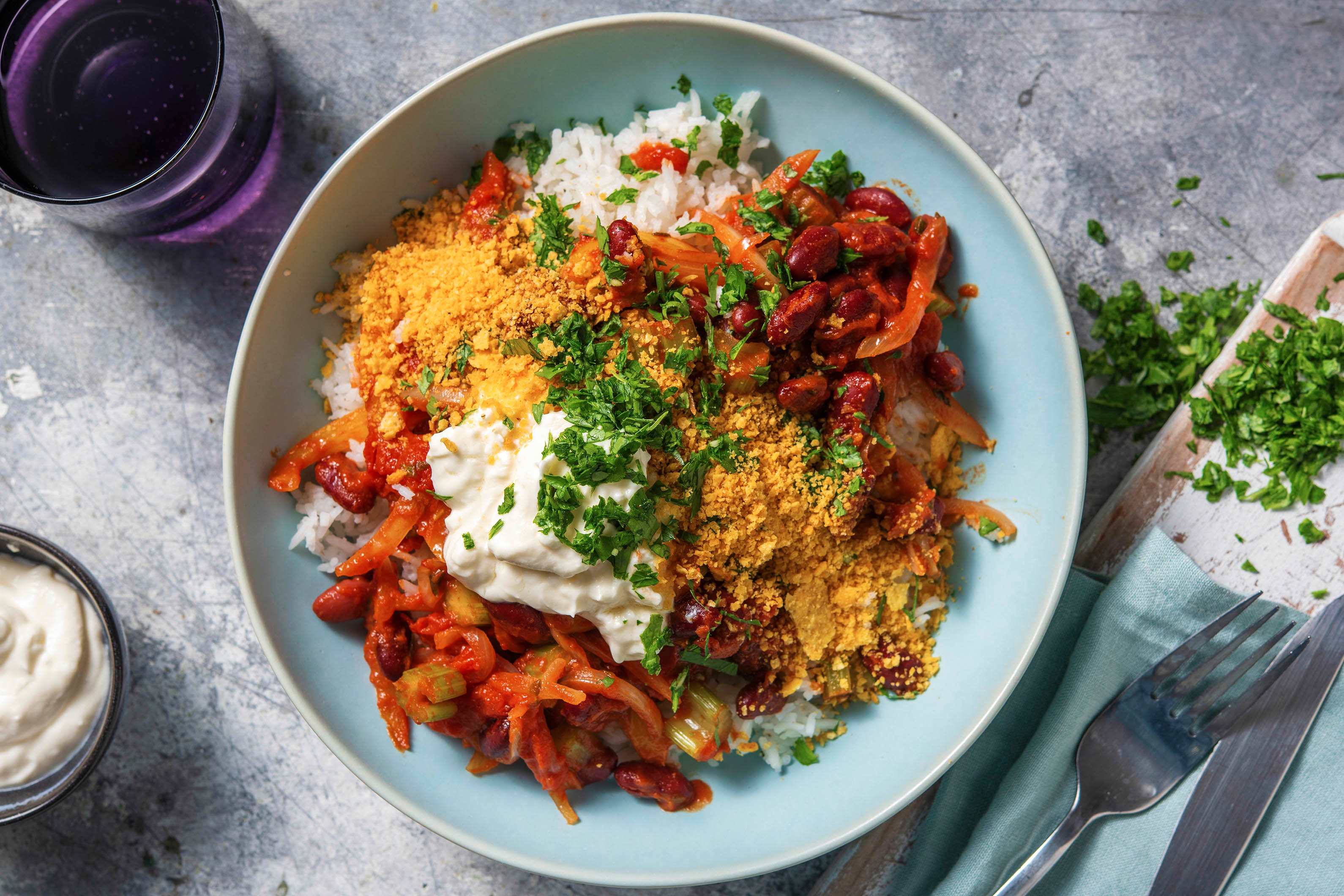 Bohnenbratpfanne mit Tortilla-Crunch
