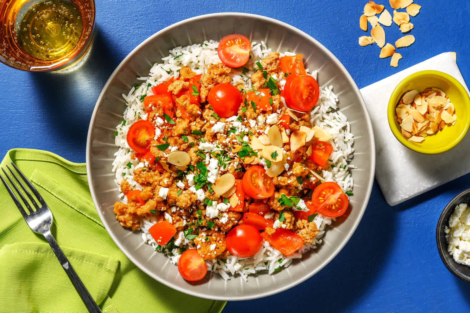 Bols de dinde au harissa et aux abricots