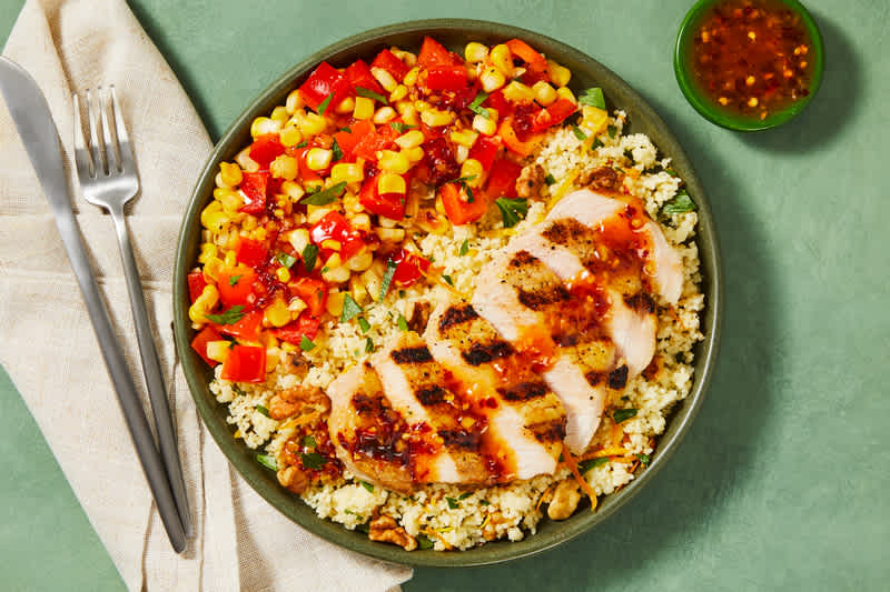 Côtelettes de porc grillées avec sauce picante miel-orange