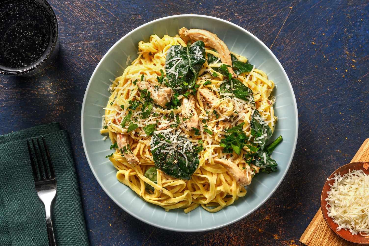 Chicken Alfredo! Fettuccine in Spinat-Käse-Soße