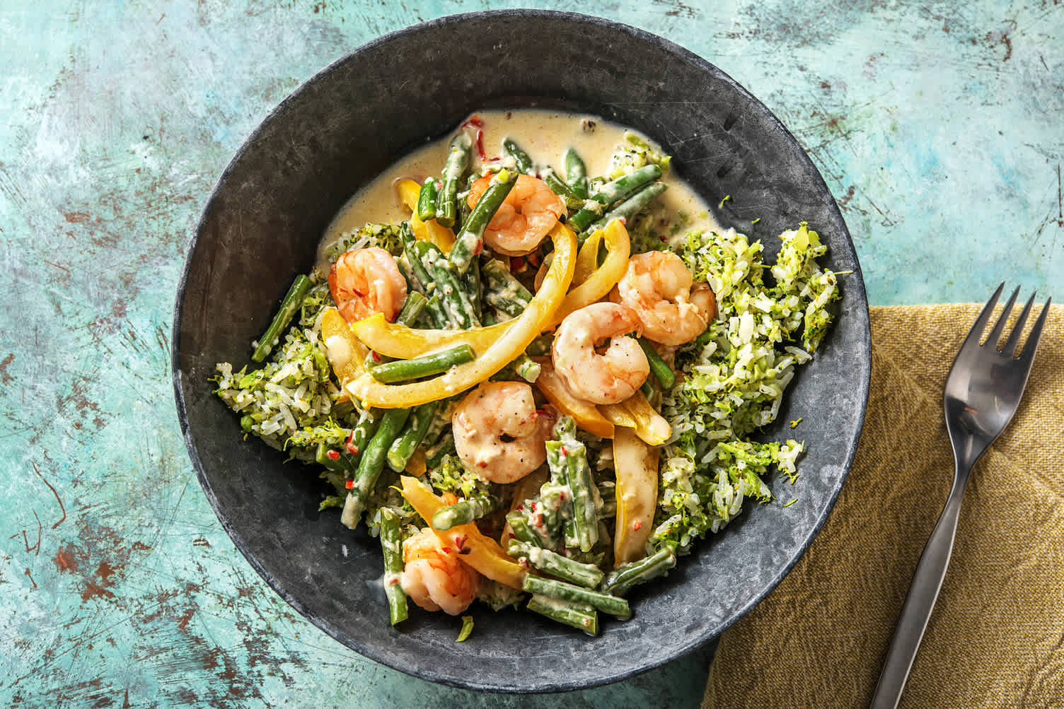 Snelle garnalencurry met broccolirijst