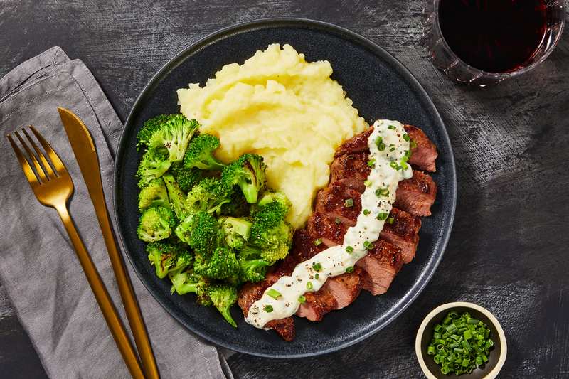 Steak saisi et crème au raifort super rapide