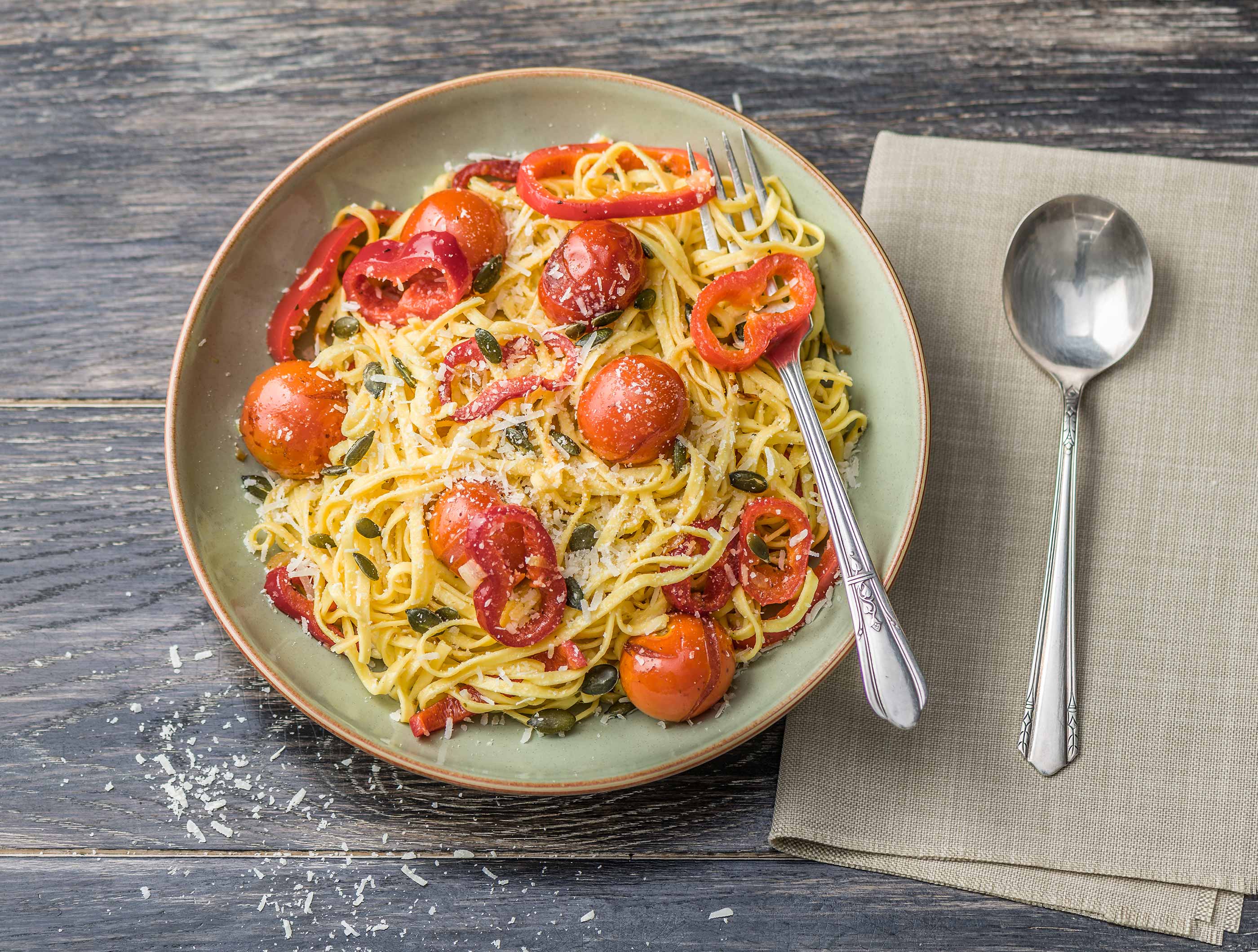 Fettuccine met cherrytomaten uit de oven