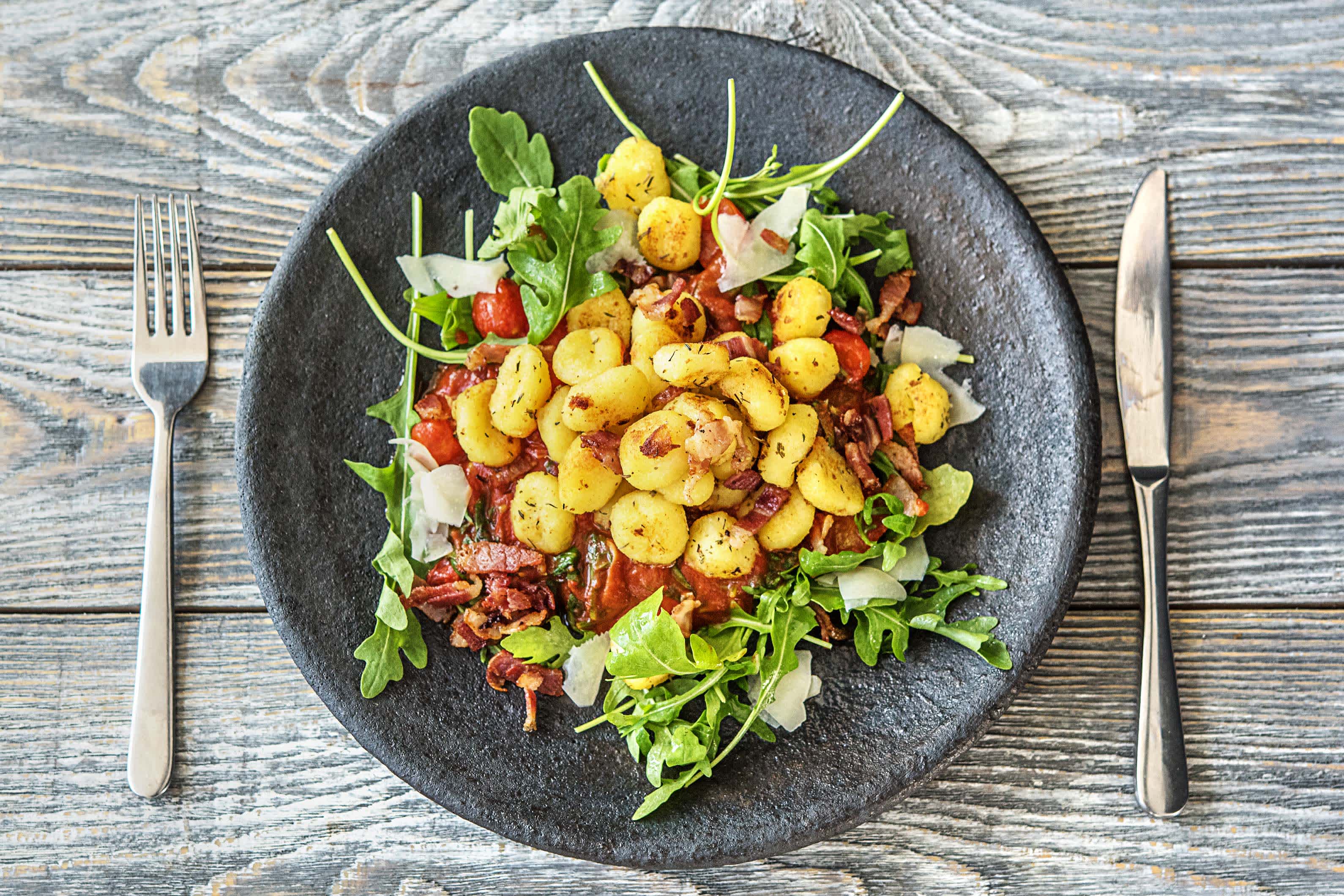 Gnocchi à la poêle aux épinards et aux lardons