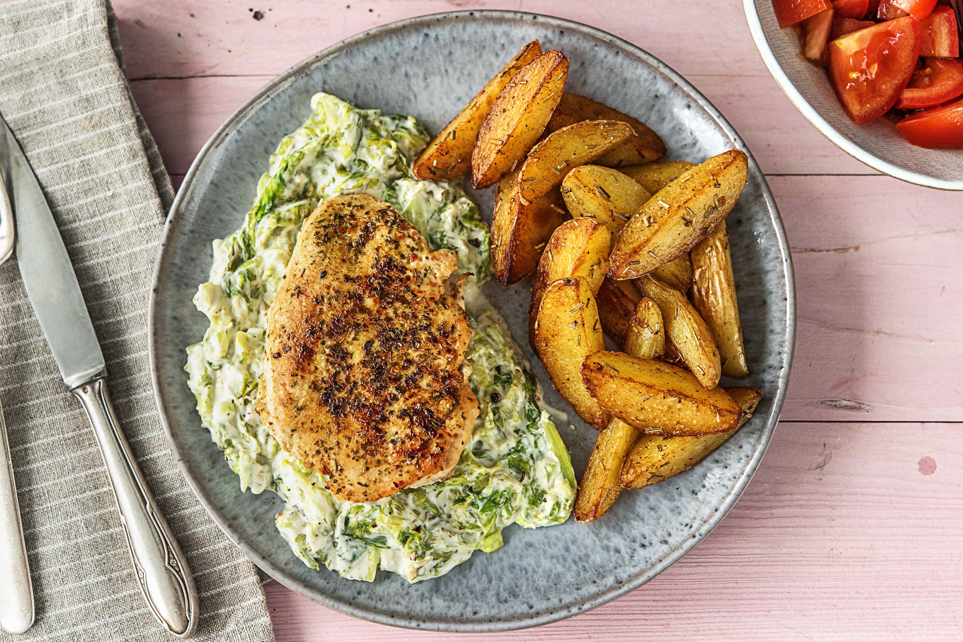 Mediterraan gekruide kipfilet met romige andijvie