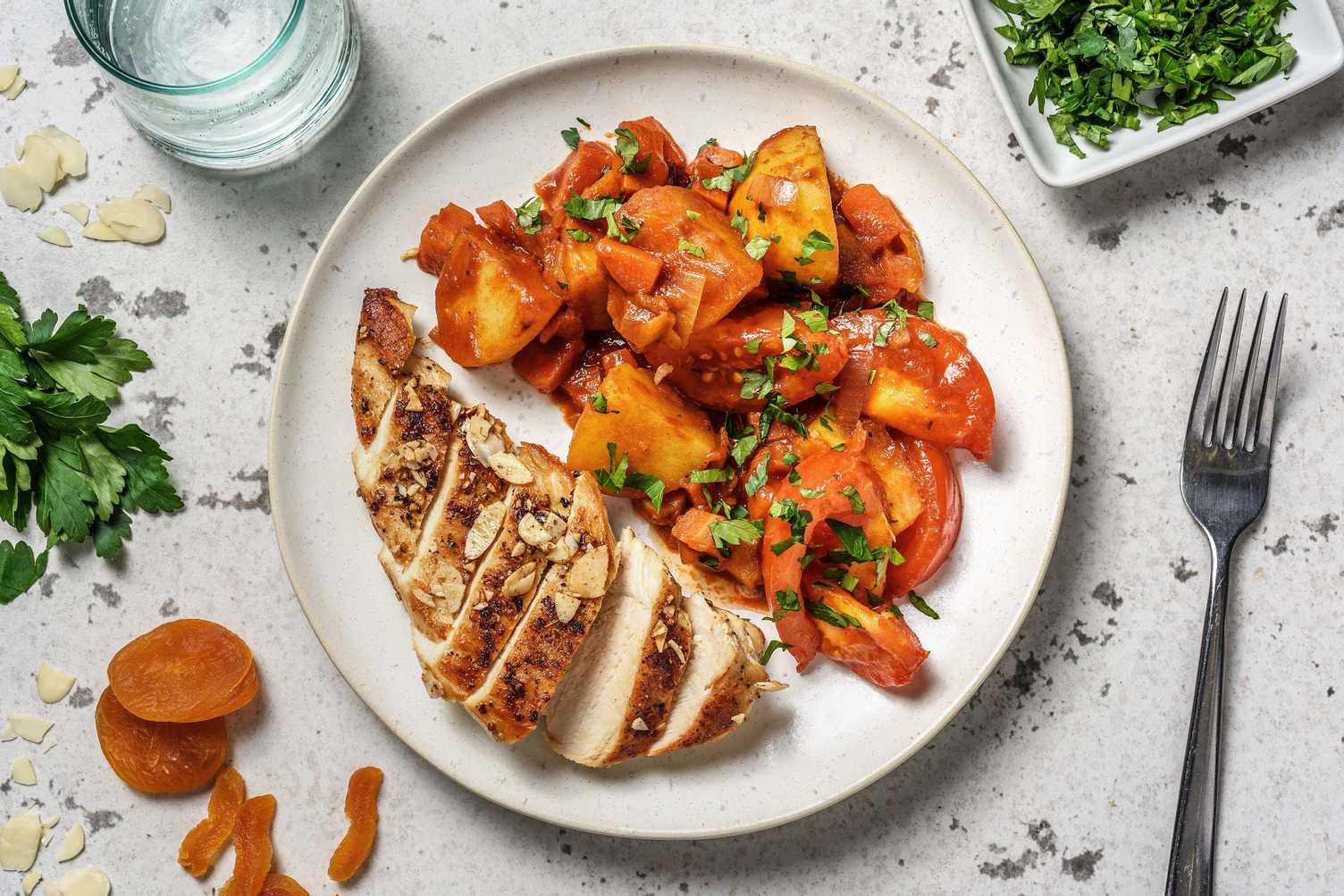 Kipfilet met zoete, kruidige groentestoof 