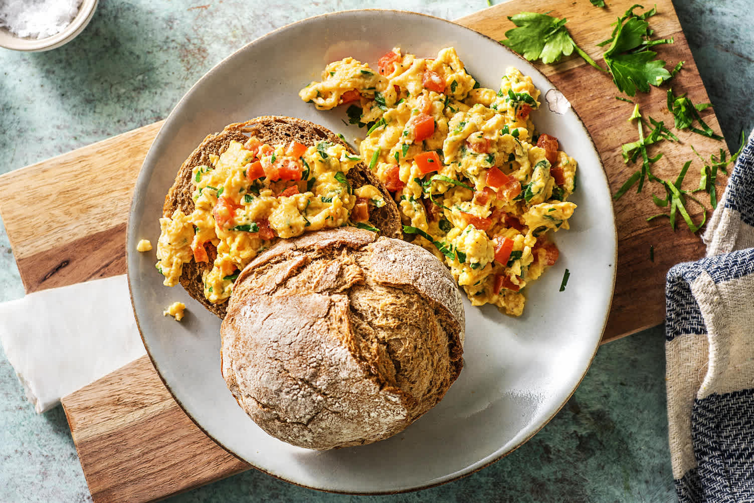 Œufs brouillés à la tomate