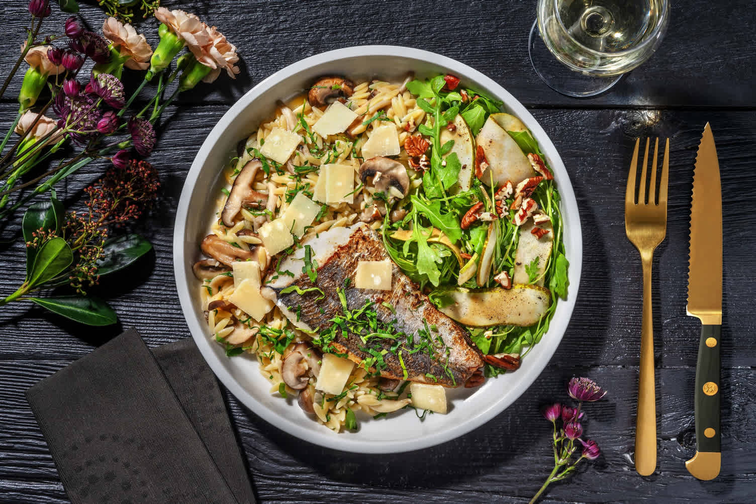 Orzo aux champignons parfumé à la truffe et filet de dorade