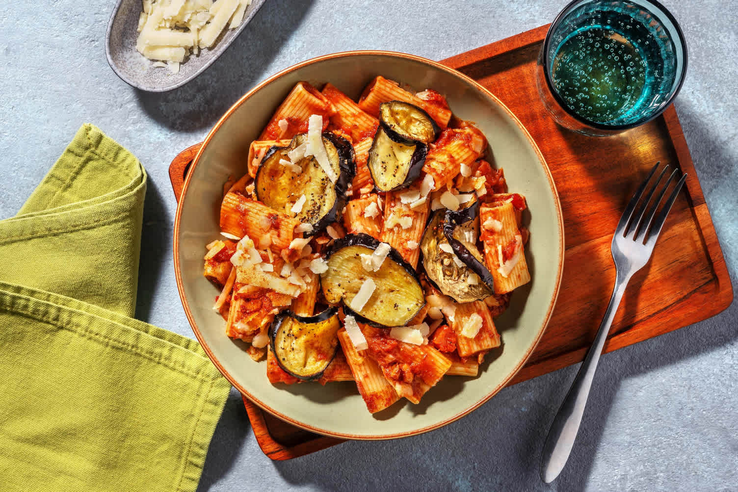 Pâtes en sauce tomate-anchois