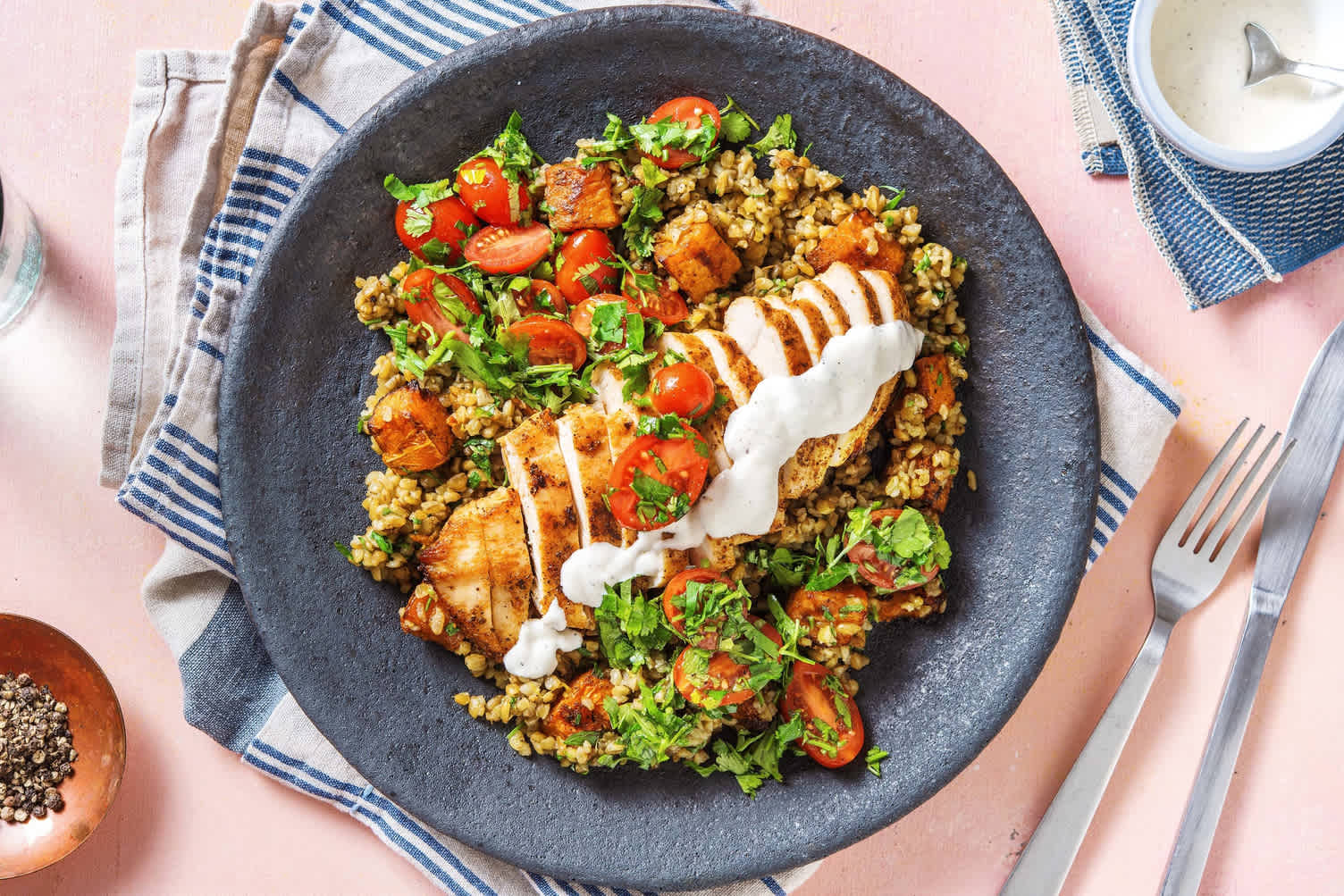 Poulet shawarma grillé et freekeh à la courge