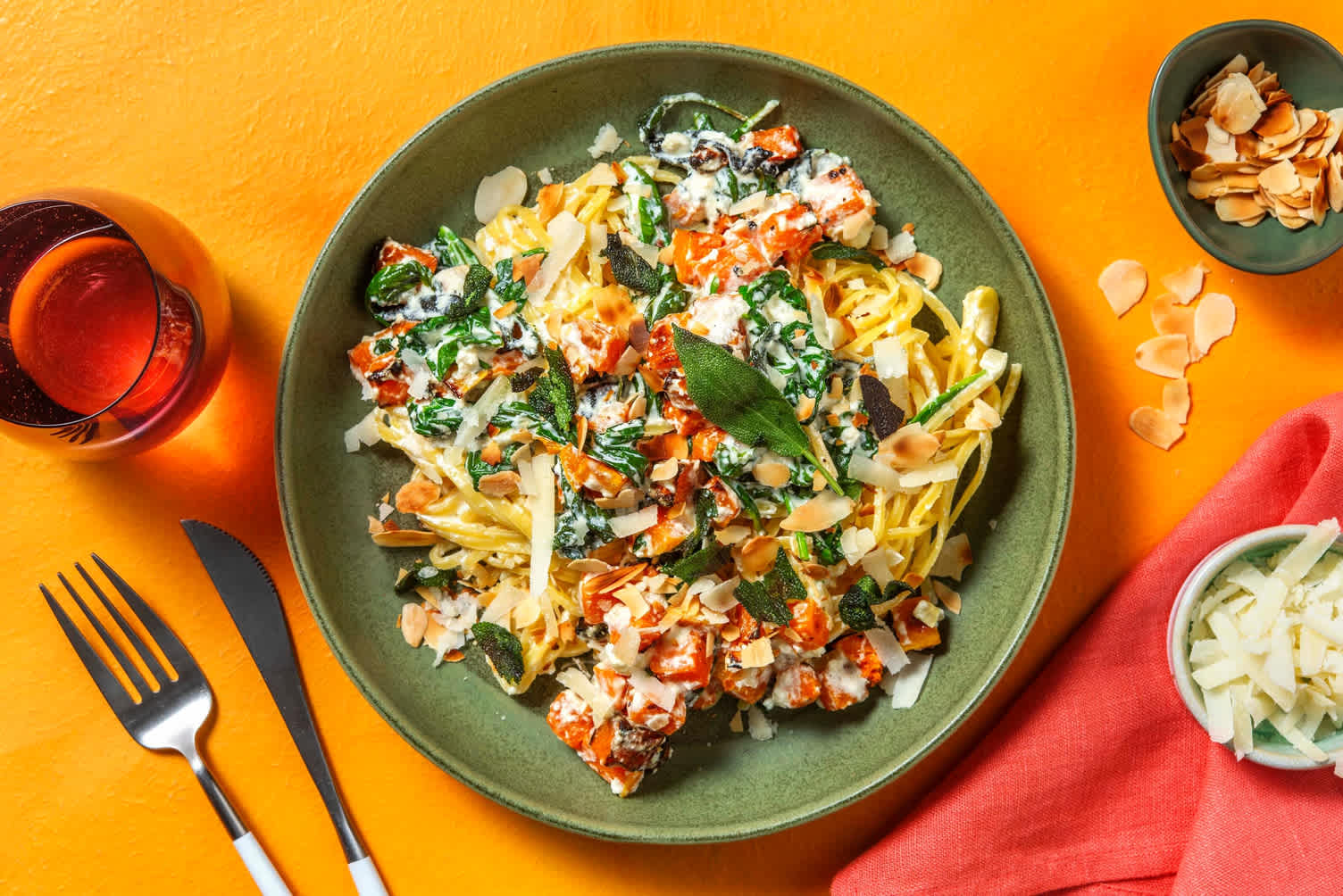 Linguines Alfredo à la courge musquée rôtie