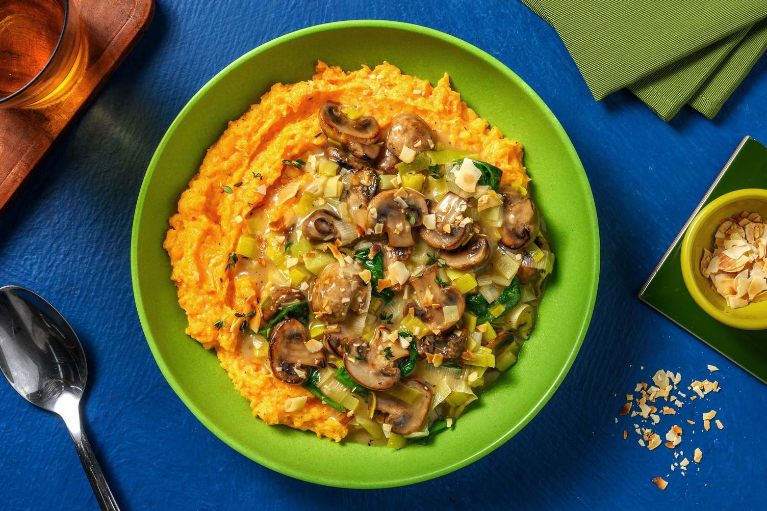 Sauté de champignons, de poireaux et d’épinards