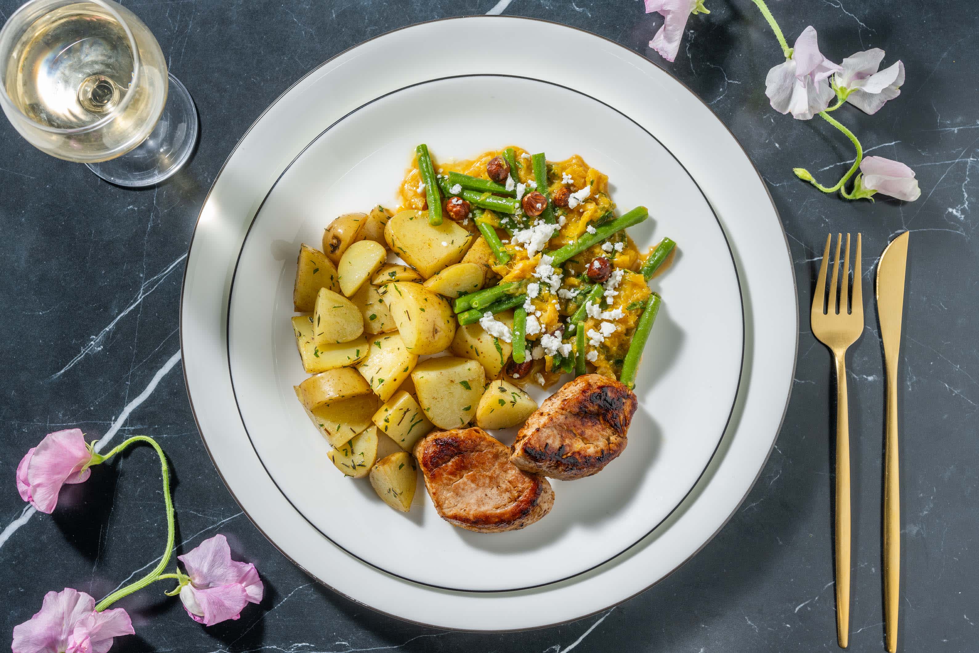Schweinefilet mit Nektarinen-Ziegenkäse-Salat