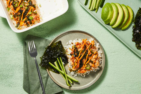 Riz collant et double saumon étagé façon sushi