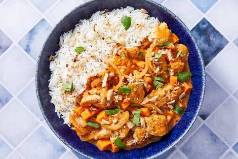 Cari de poulet super rapide au miso et à la noix de coco