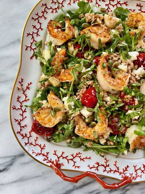 Bols de crevettes et de farro aux épices méditerranéennes