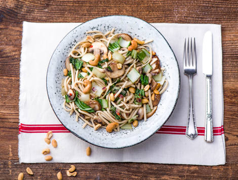 Noedels met kastanjechampignons