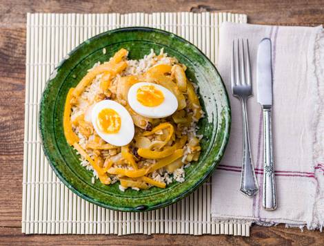 Curry de lentilles au fenouil et à l’œuf