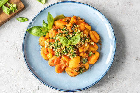 Gnocchi in cremiger Tomaten-Spinat-Soße,