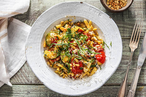 Goldbraun gebratene Spätzle