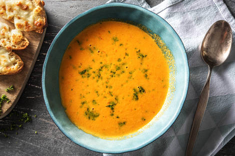 Scharfe Tomaten-Paprika-Suppe