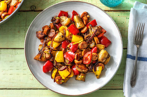 Rauchige Gemüsepfanne mit Krakauern