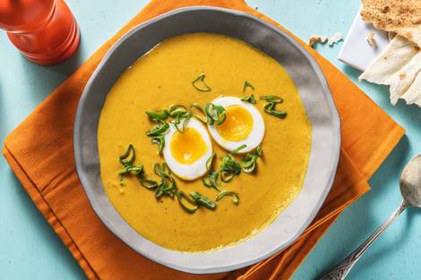 Soupe de courge, carottes et cacahuètes