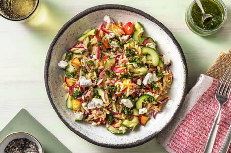 Sommerlicher Orzo-Salat mit Nektarine