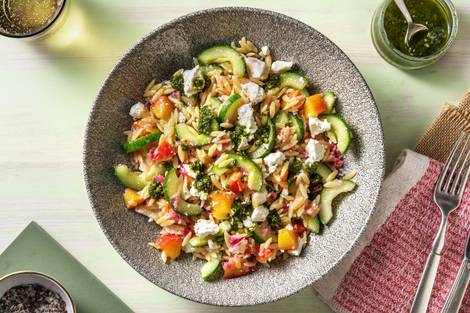 Sommerlicher Orzo-Salat mit Nektarine