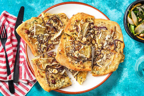 Flammkuchen mit Camembert